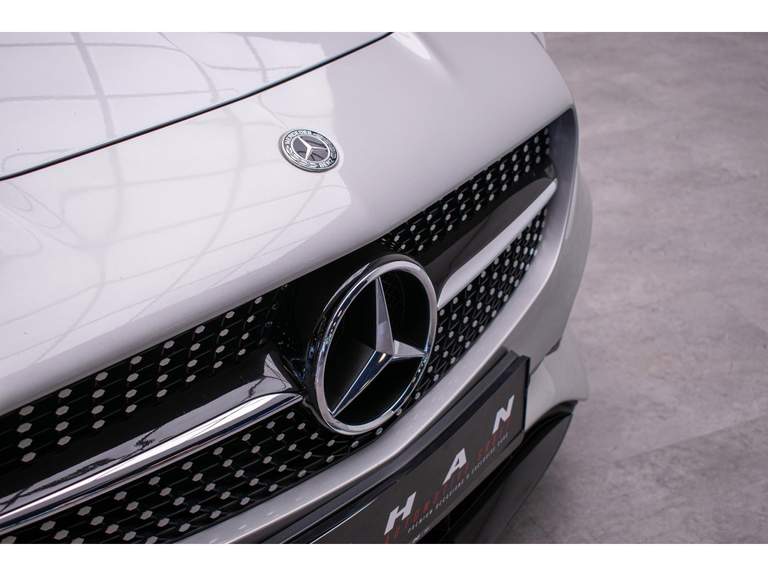 Mercedes-Benz Mercedes-Benz