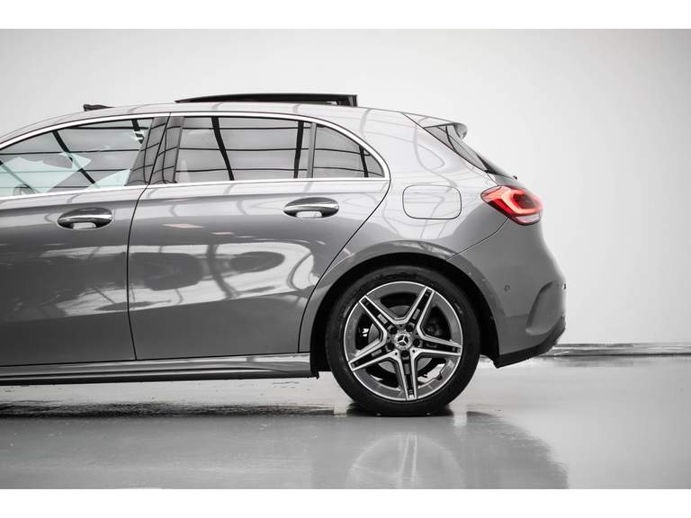 Mercedes-Benz Mercedes-Benz