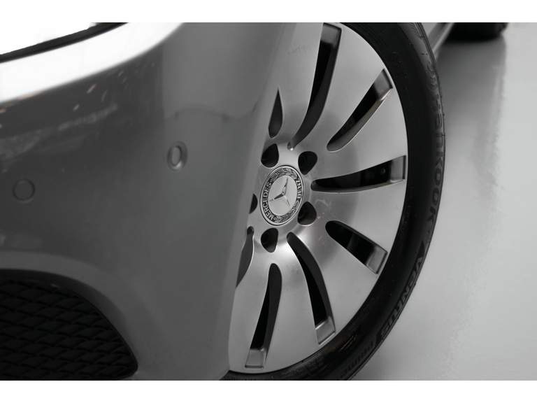 Mercedes-Benz Mercedes-Benz