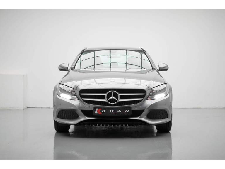 Mercedes-Benz Mercedes-Benz