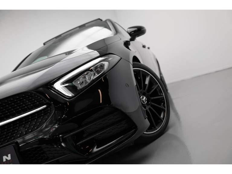 Mercedes-Benz Mercedes-Benz