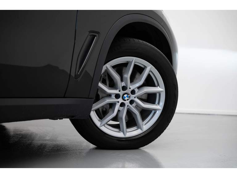 BMW BMW