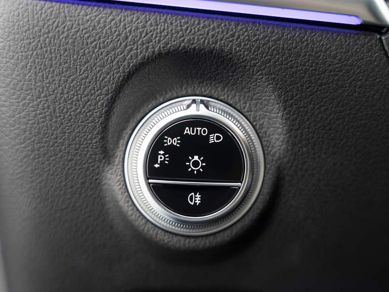 Mercedes-Benz Mercedes-Benz