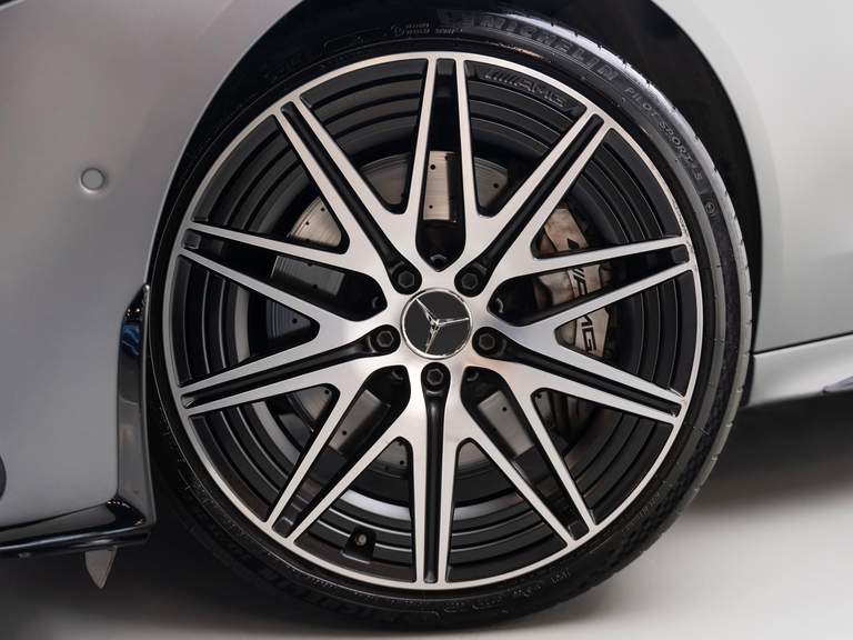 Mercedes-Benz Mercedes-Benz