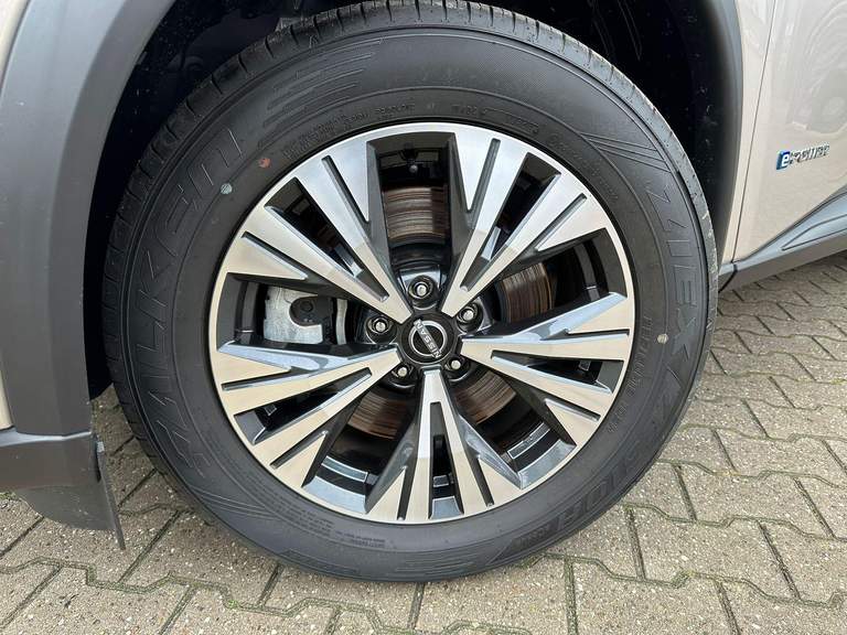 Nissan Nissan