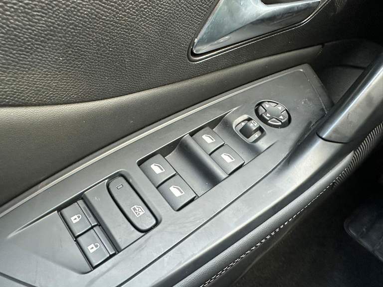 Peugeot Peugeot