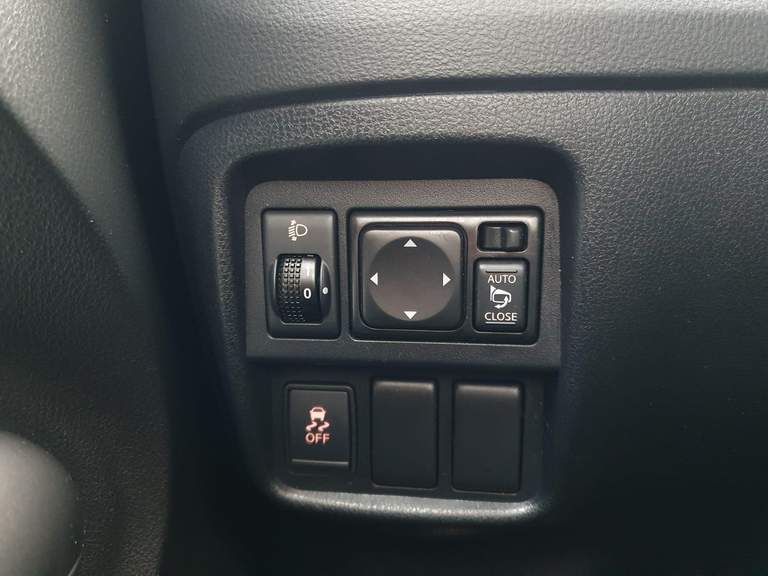 Nissan Nissan