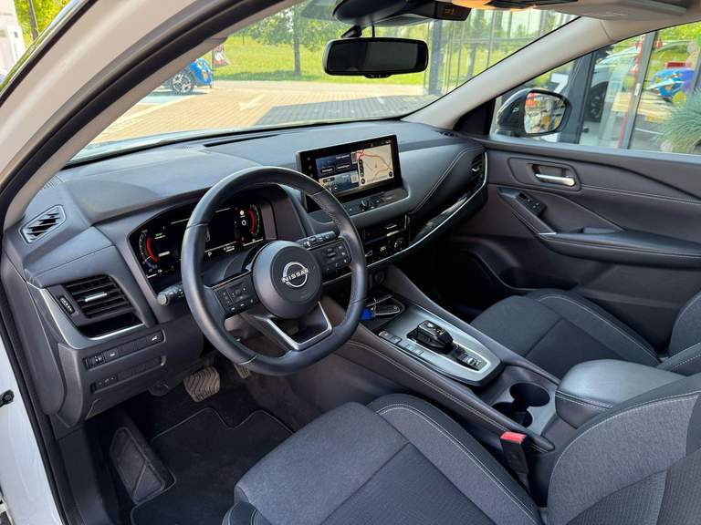 Nissan Nissan