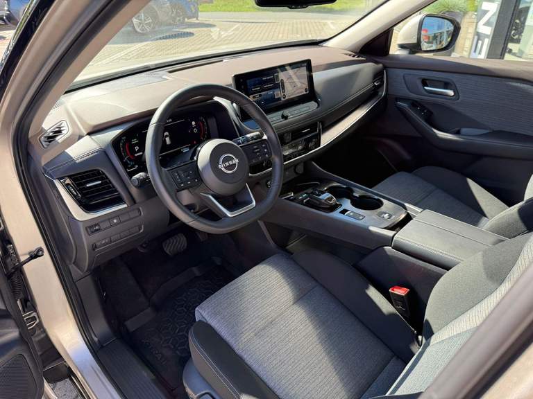 Nissan Nissan