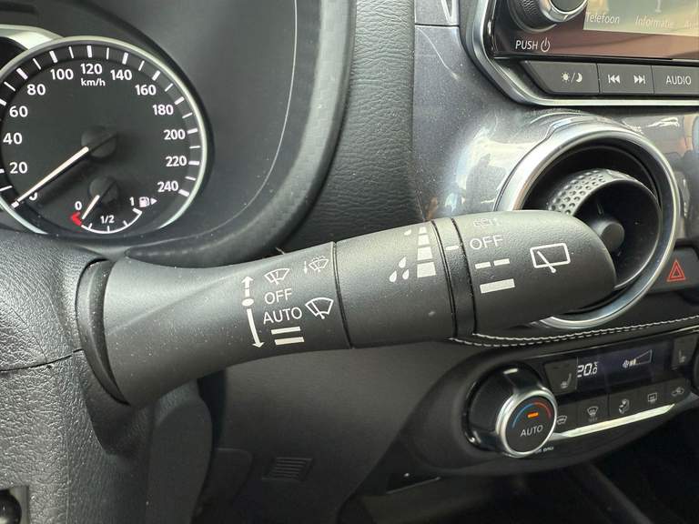 Nissan Nissan