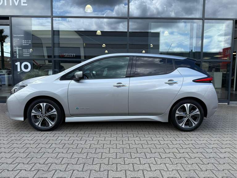 Nissan Nissan