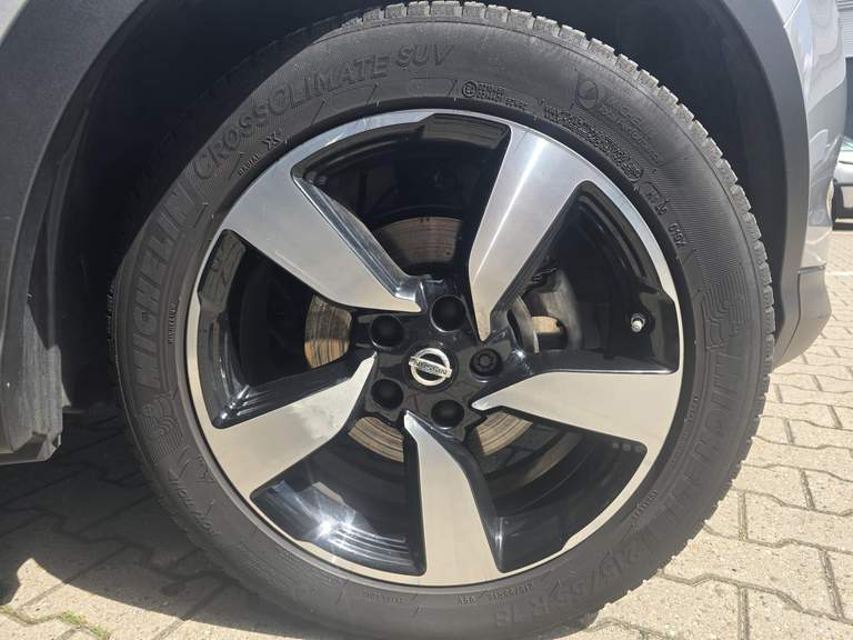 Nissan Nissan