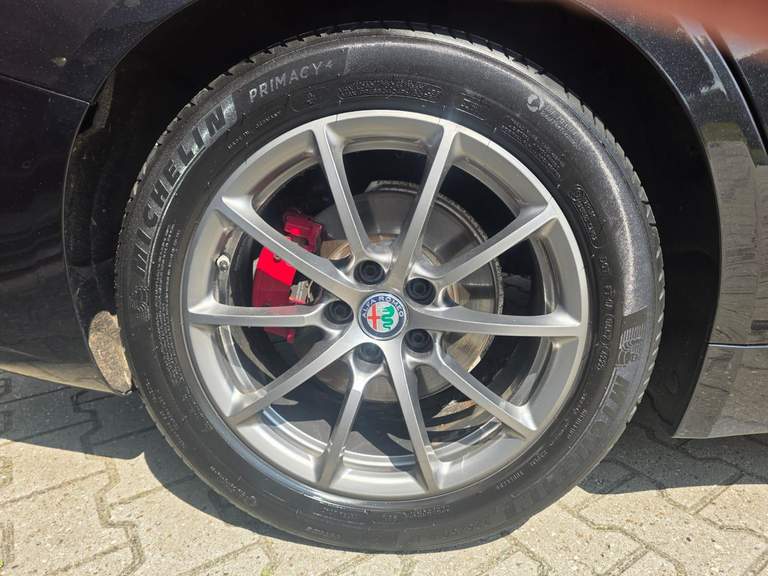 Alfa Romeo Alfa Romeo