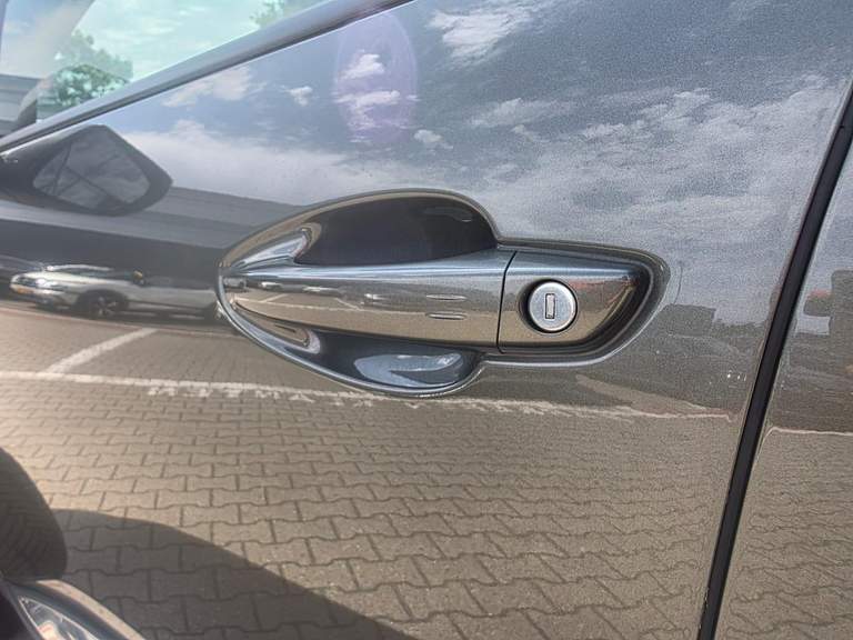 Peugeot Peugeot