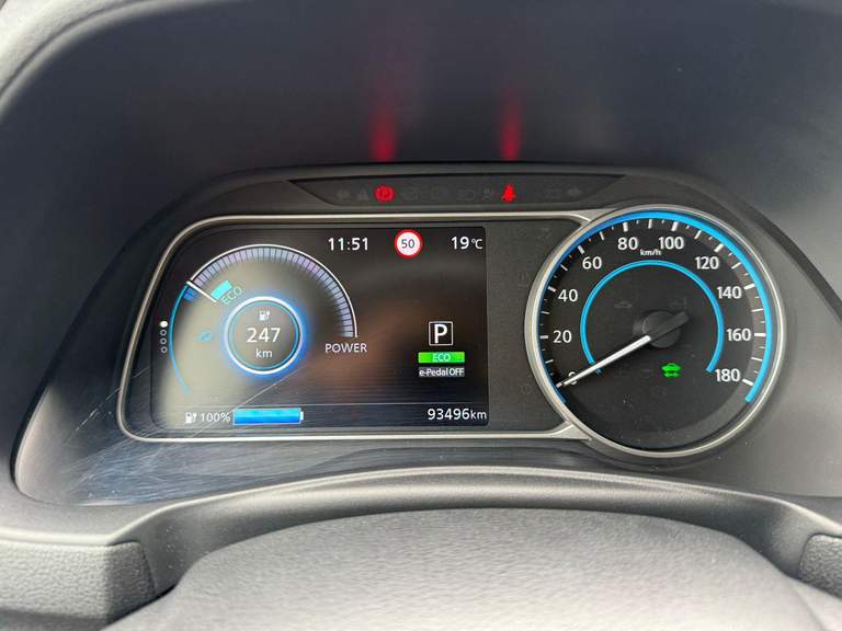 Nissan Nissan