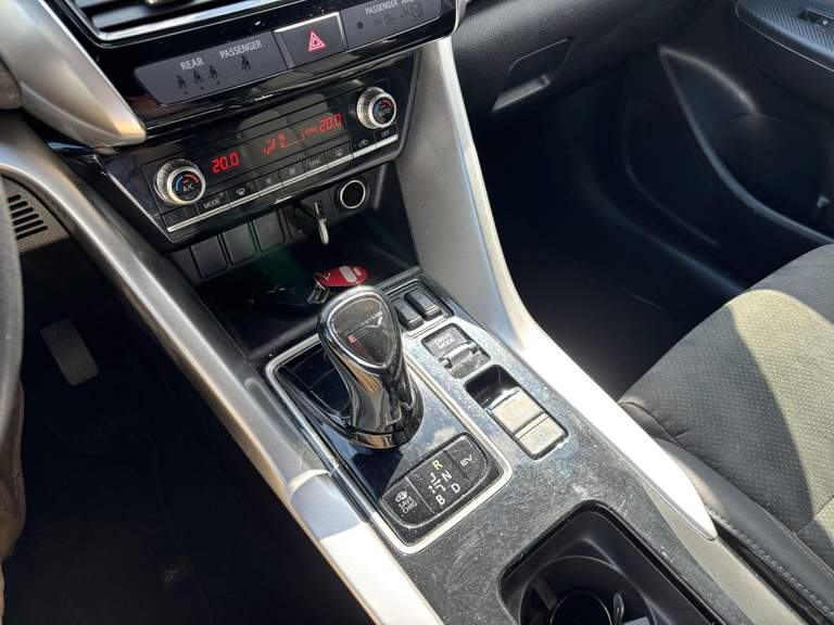 Mitsubishi Mitsubishi