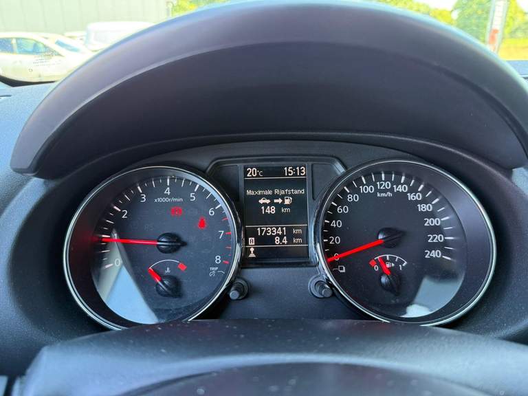 Nissan Nissan