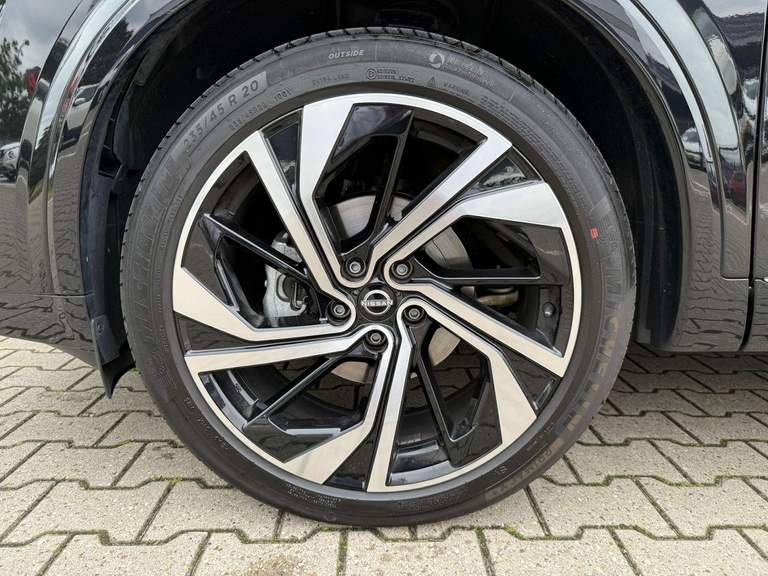 Nissan Nissan