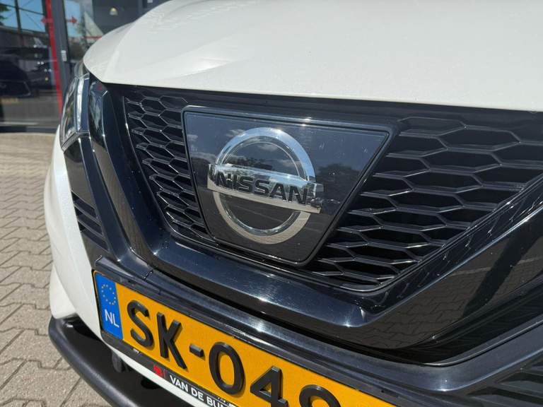 Nissan Nissan