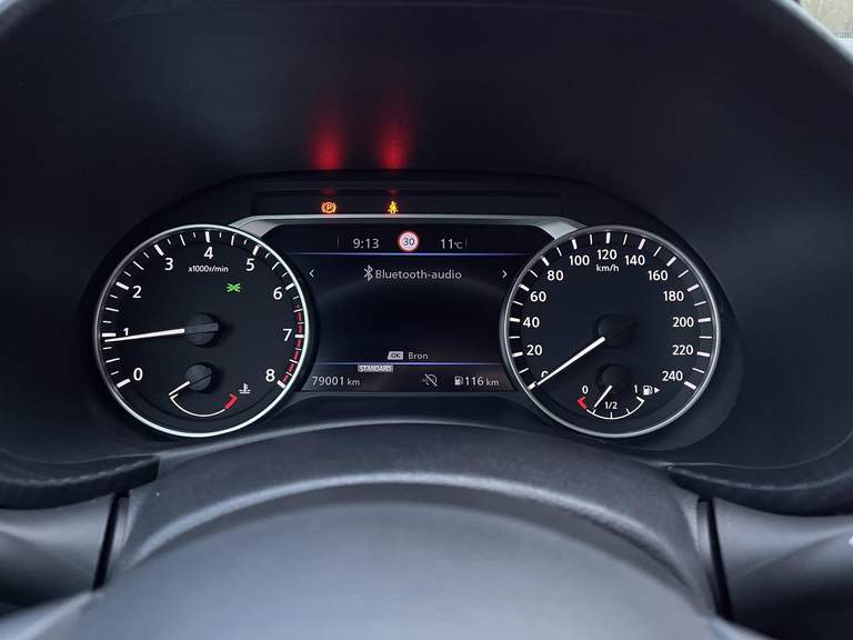 Nissan Nissan