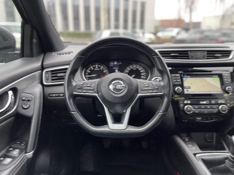 Nissan Nissan