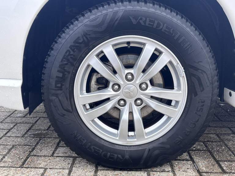 Mitsubishi Mitsubishi