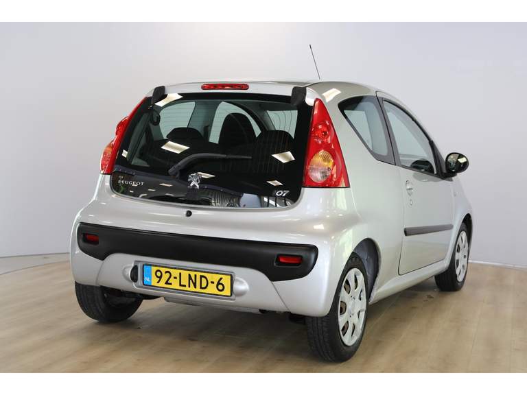 Peugeot Peugeot