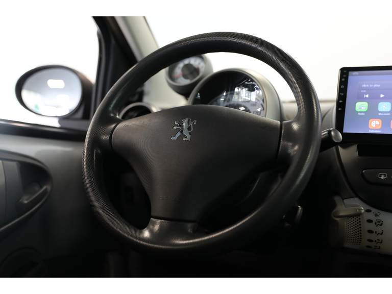 Peugeot Peugeot