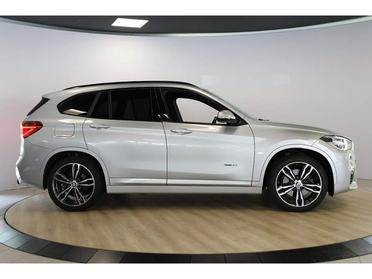 BMW BMW