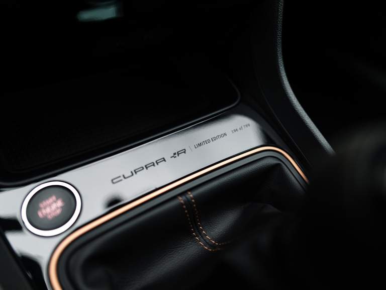 SEAT SEAT