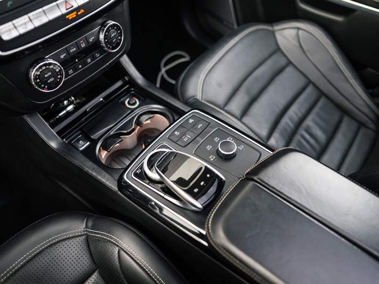 Mercedes-Benz Mercedes-Benz