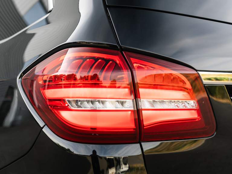 Mercedes-Benz Mercedes-Benz