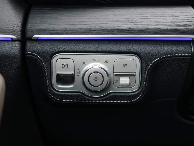 Mercedes-Benz Mercedes-Benz