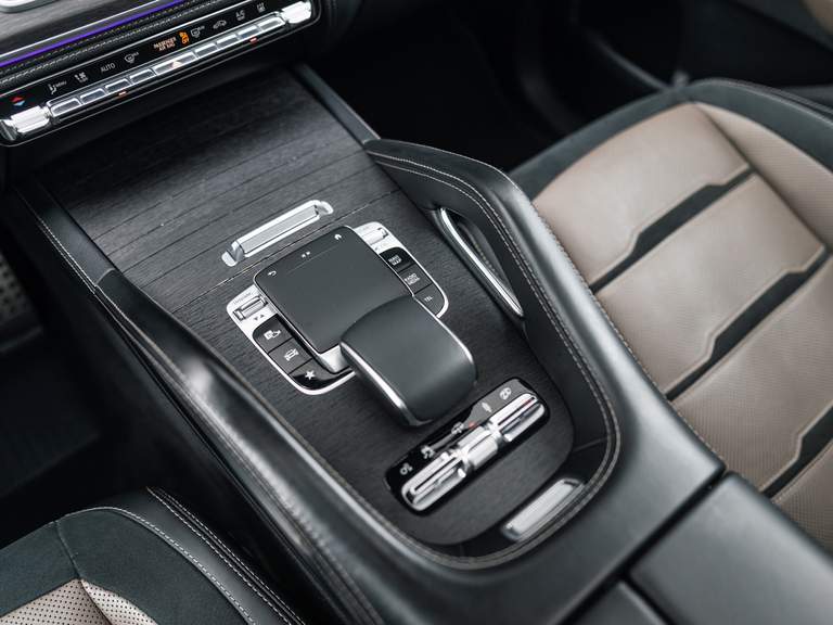 Mercedes-Benz Mercedes-Benz