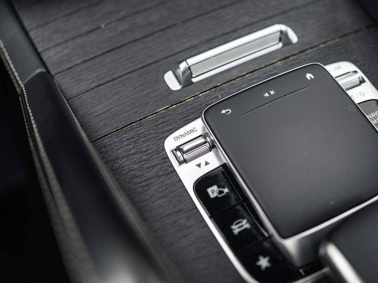 Mercedes-Benz Mercedes-Benz