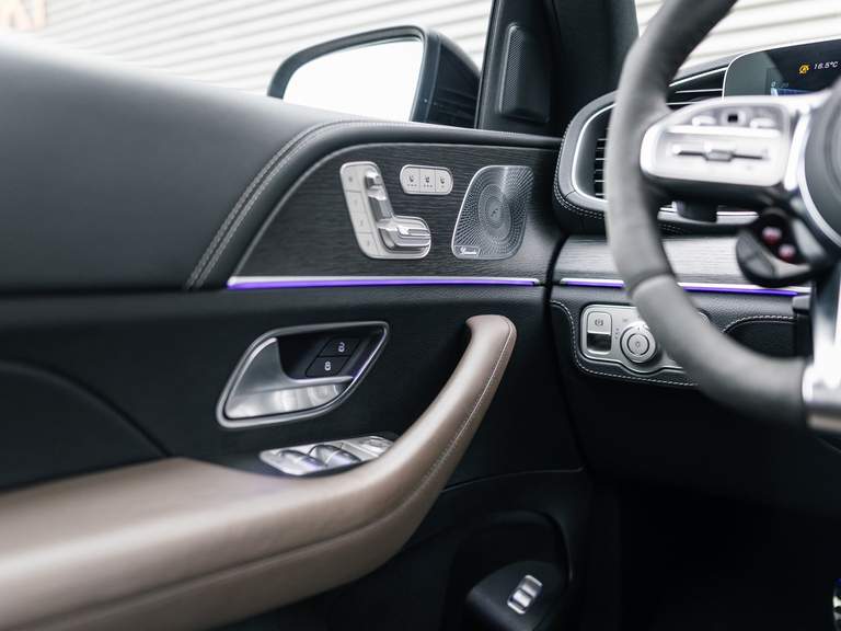 Mercedes-Benz Mercedes-Benz