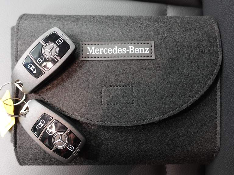 Mercedes-Benz Mercedes-Benz