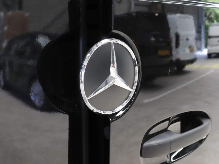 Mercedes-Benz Mercedes-Benz