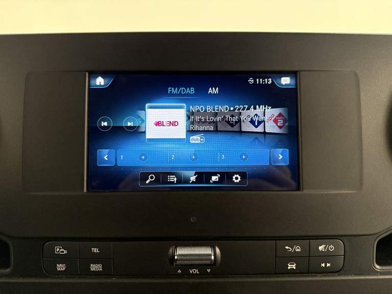 Mercedes-Benz Mercedes-Benz