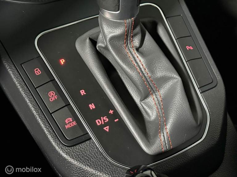 SEAT SEAT