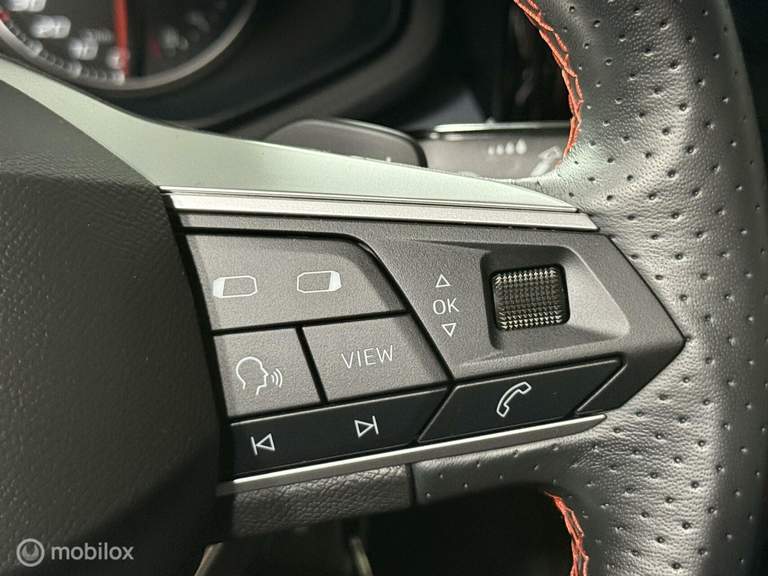 SEAT SEAT
