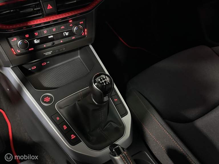 SEAT SEAT