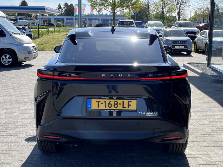 Lexus