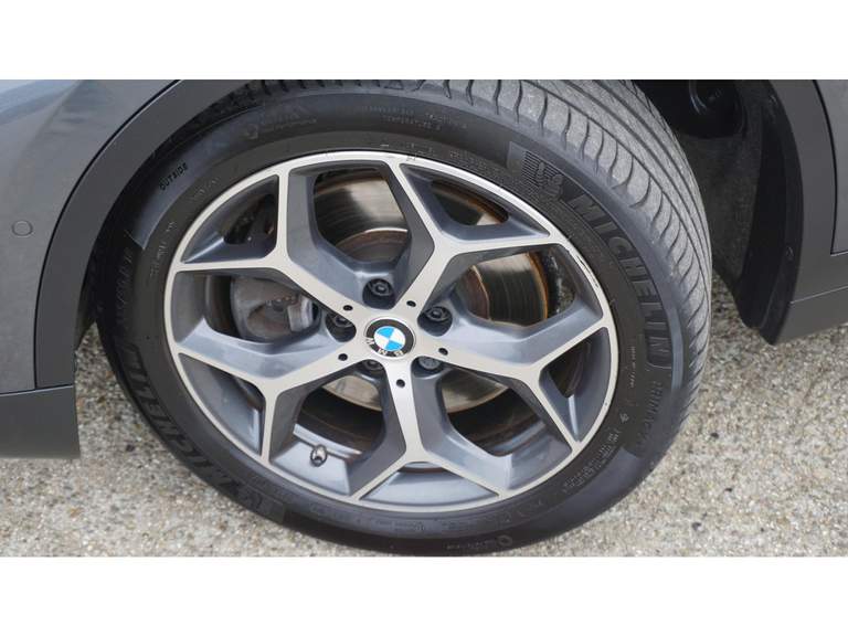 BMW BMW