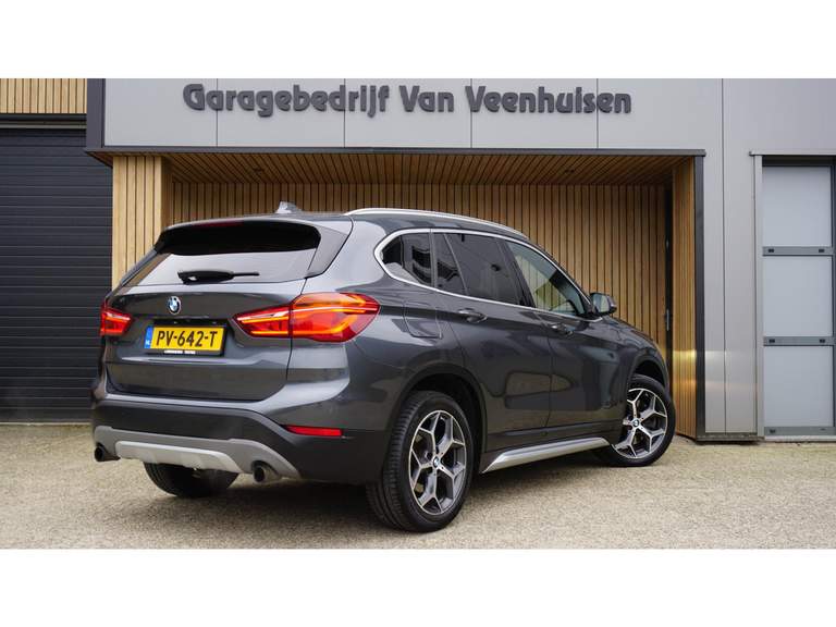 BMW BMW