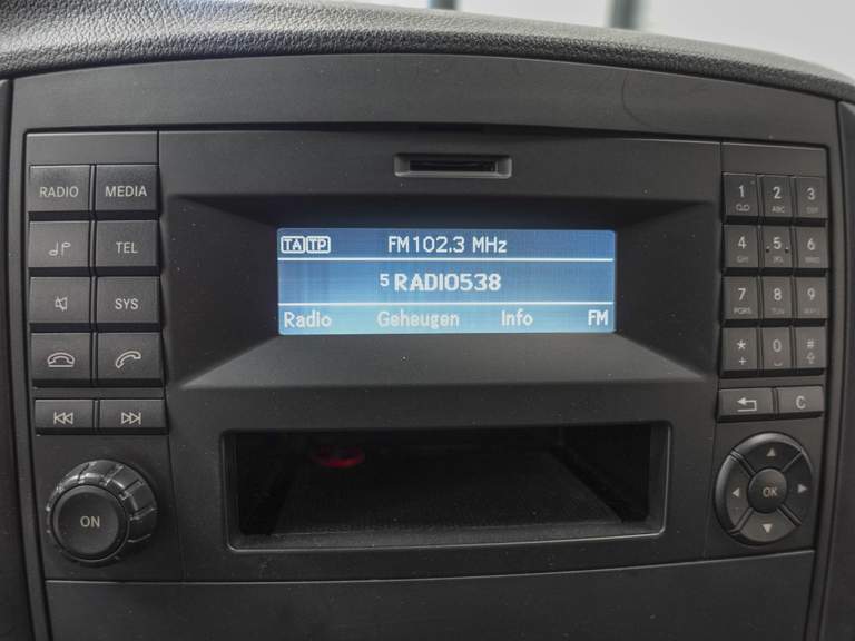 Mercedes-Benz Mercedes-Benz