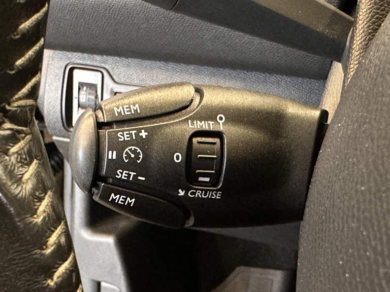 Peugeot Peugeot