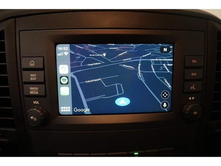 Mercedes-Benz Mercedes-Benz