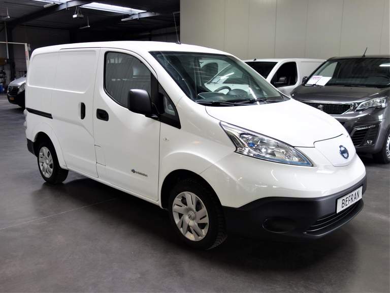 Nissan Nissan