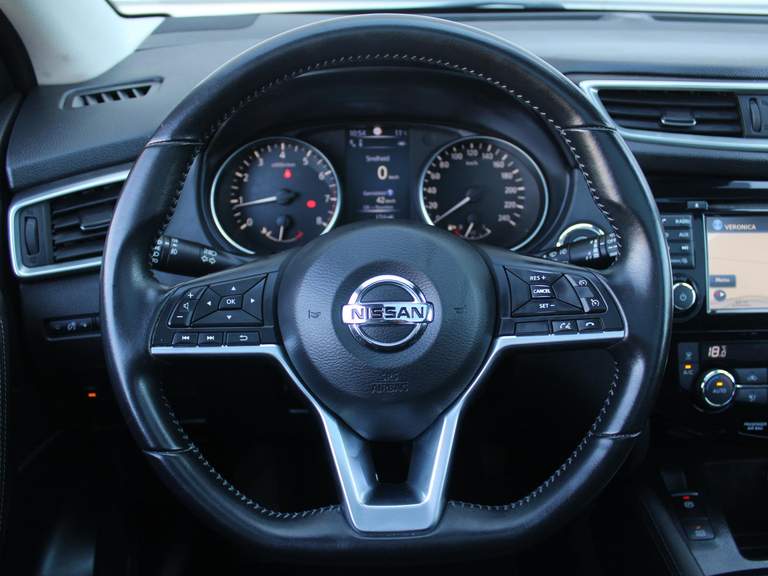 Nissan Nissan